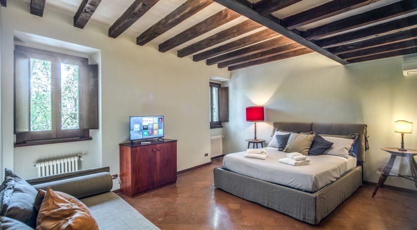 Photo of Roman Rhapsody