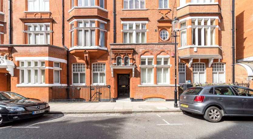 Photo of Sloane Square Sweet