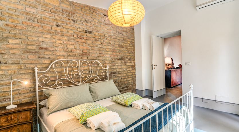 Photo of Roman Rhythm