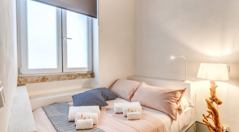 Photo of Roman Rhythm