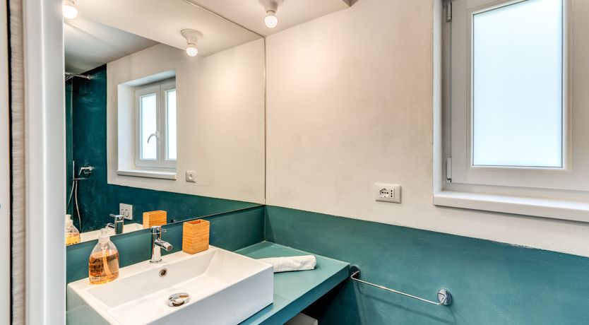 Photo of Roman Rhythm