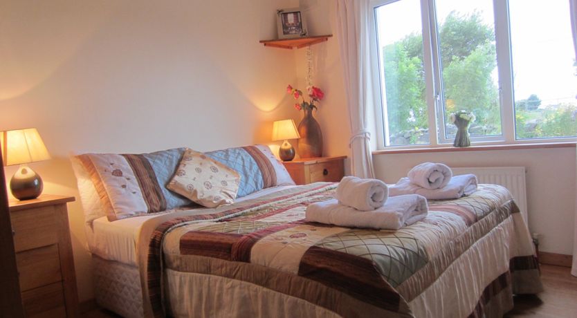 Photo of Cottages in Barna, Hot tub