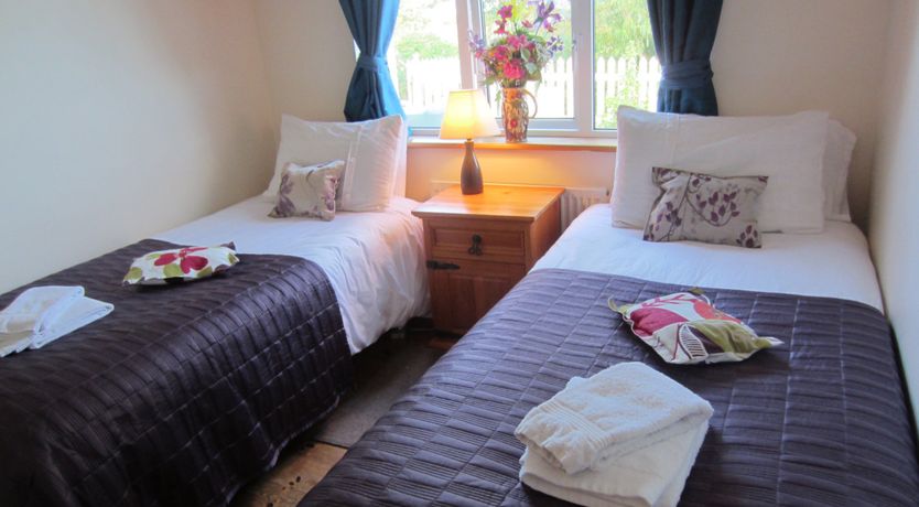 Photo of Cottages in Barna, Hot tub