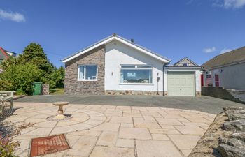 Llwyn Eithin Holiday Home