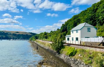 Britannia Crossings Cottage Holiday Home