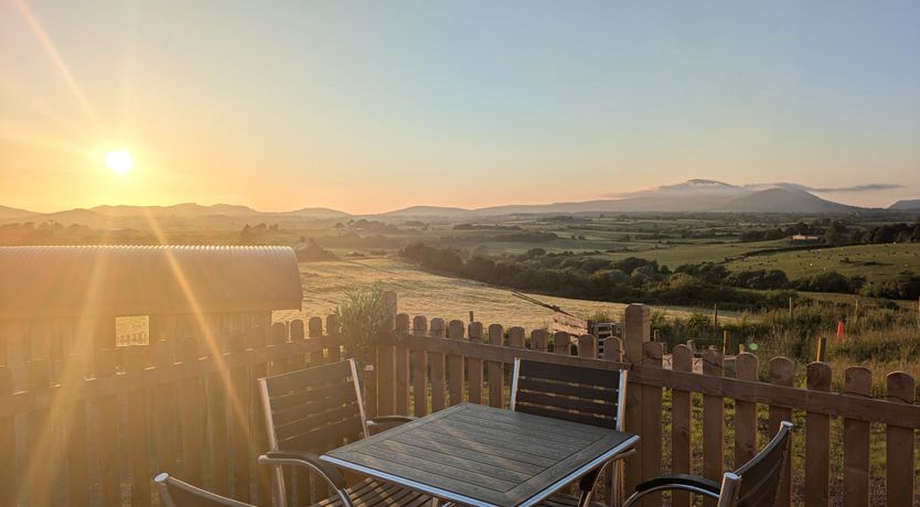 Photo of Hafan Gelli Sheperds Hut - Enlli