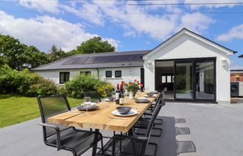 Hartgrove Farm Bungalow Holiday Home