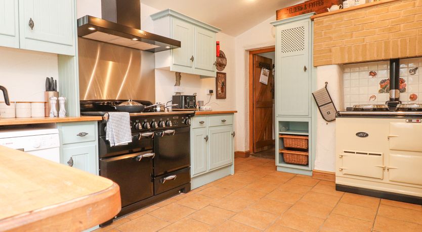 Photo of Ty'n Pwll Farm