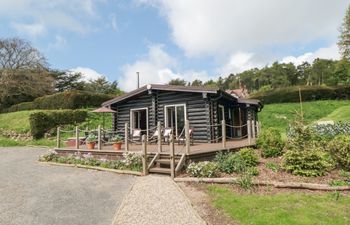 The Log Cabin at Irton Manor Holiday Home