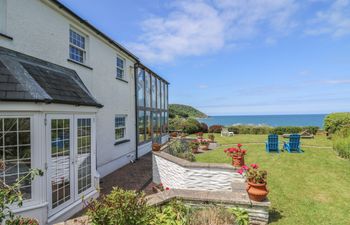 Pen y Graig Holiday Home