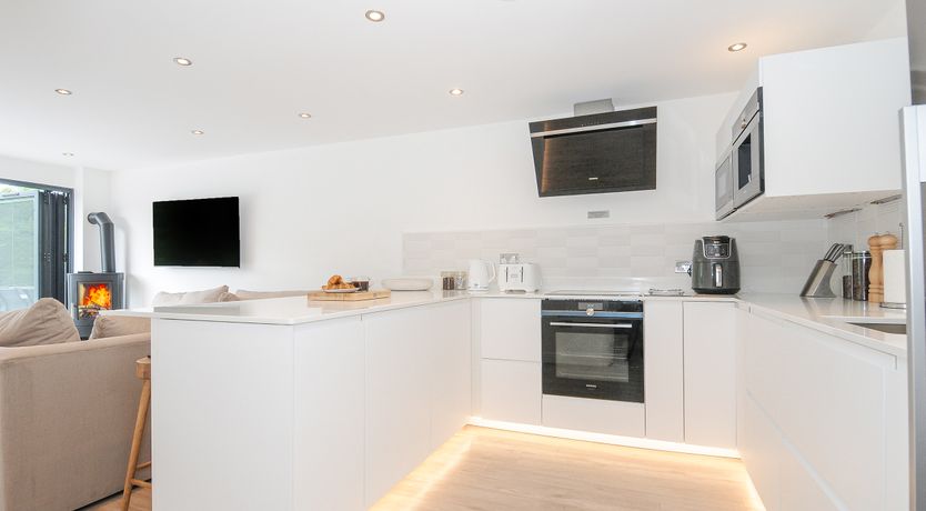 Photo of 100 Hillside Villas