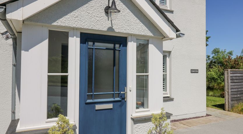 Photo of Cysgod Y Garn