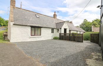 Loanview Holiday Home