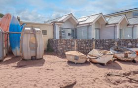 Photo of beach-hut-1