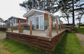 Gentle Tide (L46) Holiday Home