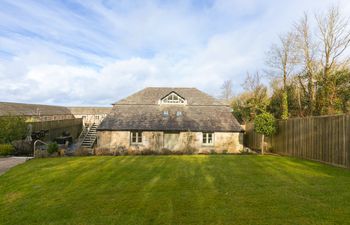 Stable Loft Holiday Home