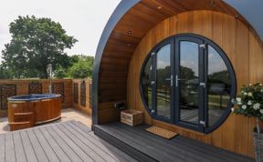 Photo of Roselea Luxury Pod Lodge