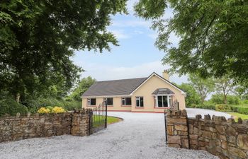 Fort Lodge Holiday Home