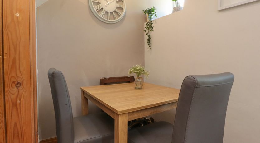 Photo of 3 Beck Side