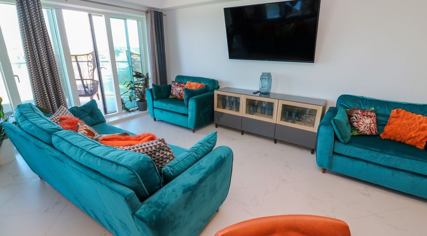 Photo of 17 Cliff Edge