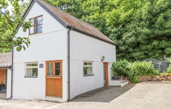 Dove Cottage Holiday Home