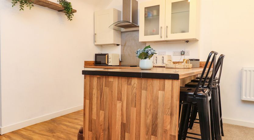 Photo of Hole in the Wall