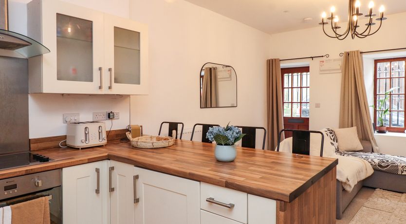 Photo of Hole in the Wall