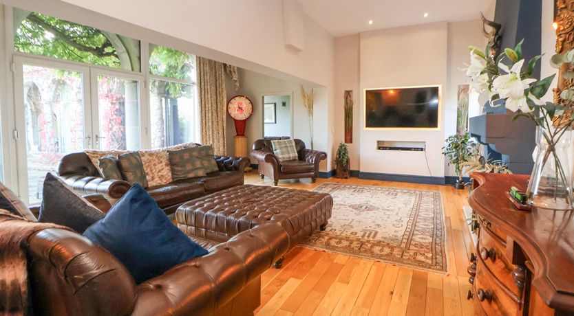 Photo of The Colonnade