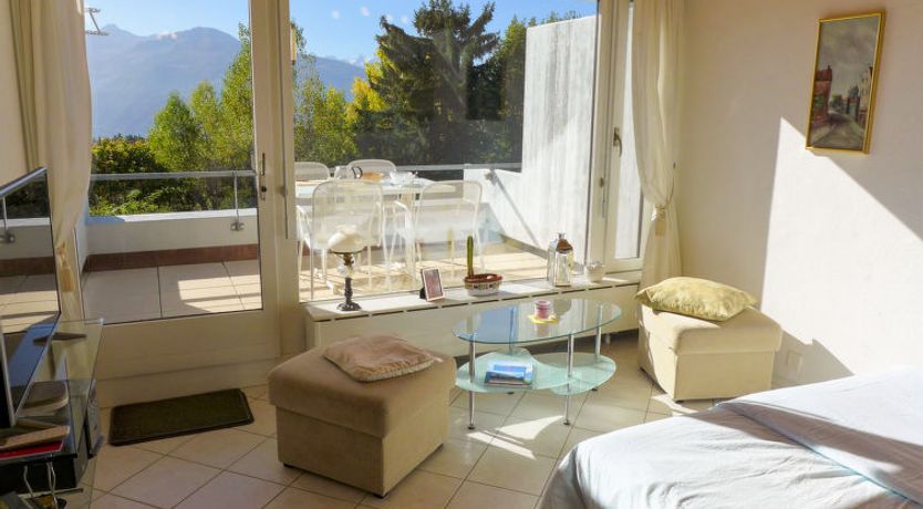 Photo of Jeanne D'Arc Apt. B-11 Apartment 14