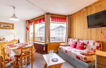 Les Genepis (Val Claret) Apartment 7 Holiday Home