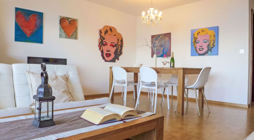 Photo of Eden Roc 56 Apartment 2