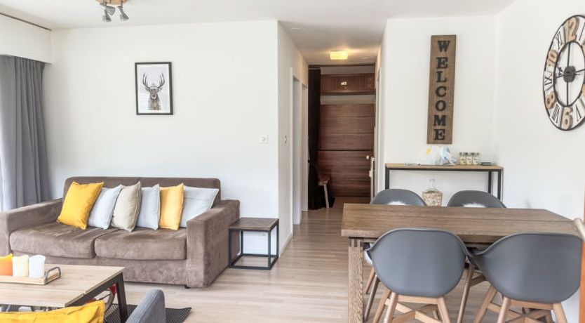 Photo of Sunny mountain apartment Aiglon A0 Apartment 4