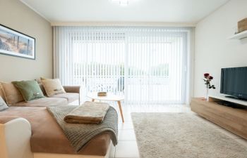 Breduynia Apartment 2 Holiday Home