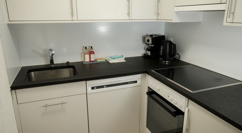 Photo of Pasadena Apartment 4