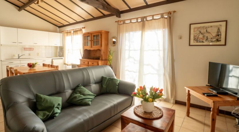 Photo of zeewind Holiday Home 10