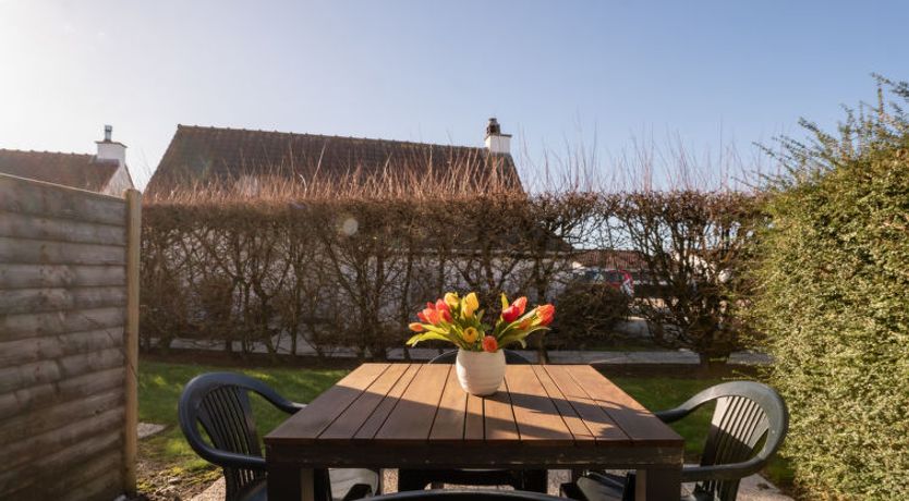 Photo of Marlene with parking and shared pool Apartment 8