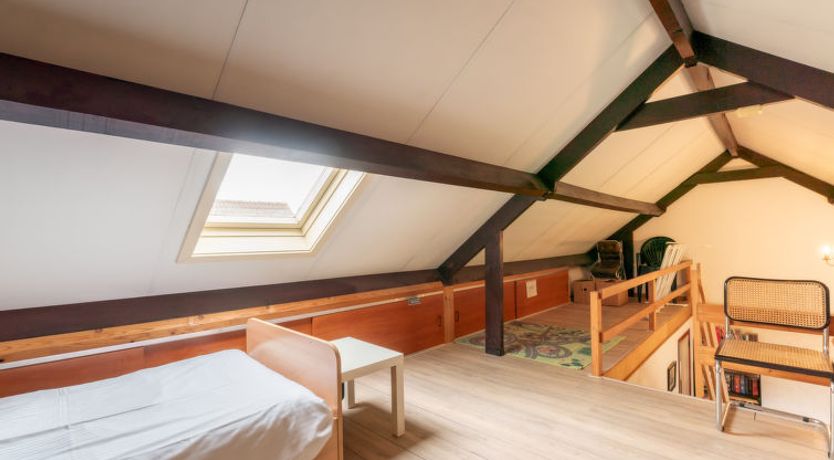 Photo of Edelweiss with parking