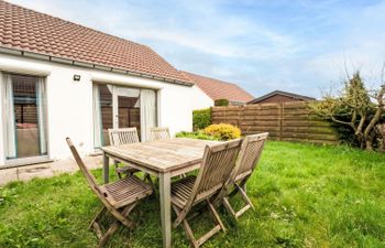 Edelweiss with parking Holiday Home