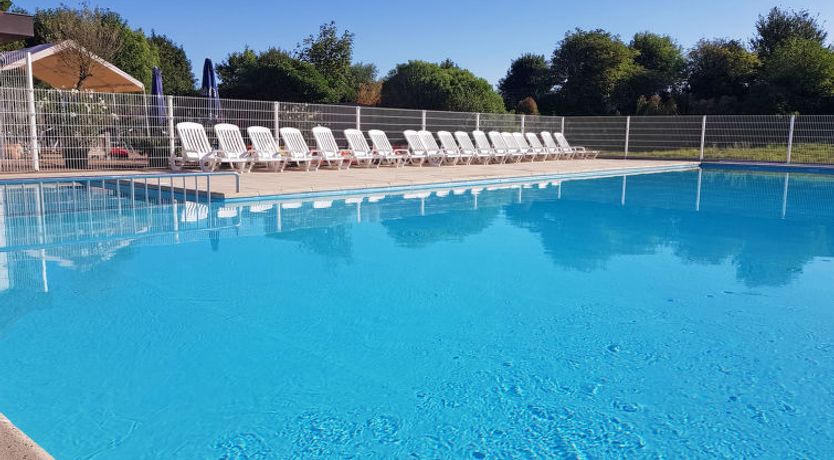 Photo of Laya with parking and shared pool Apartment 9