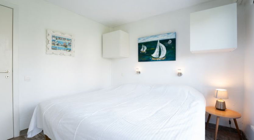 Photo of Laya with parking and shared pool Apartment 9