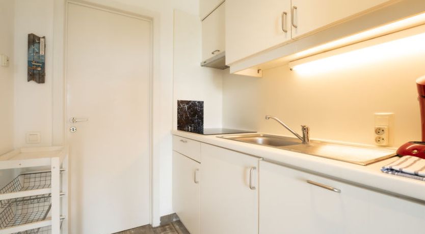 Photo of Laya with parking and shared pool Apartment 9