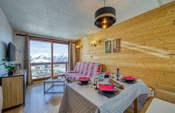 Lunik Orion Apartment 50 Holiday Home