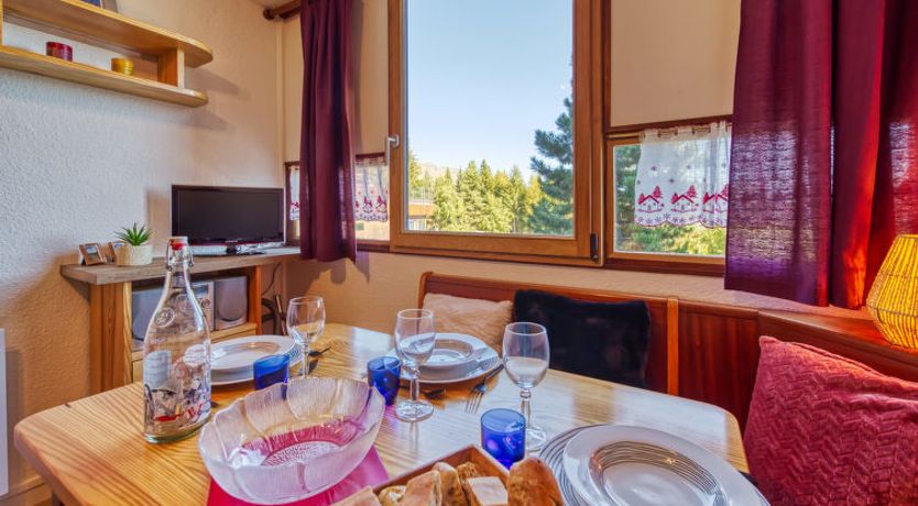 Photo of Vostok Zodiaque Apartment 93