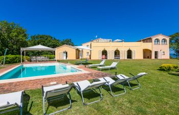 Poggio al Pruno Holiday Home