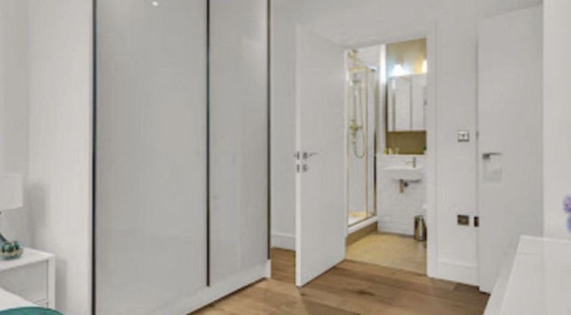 Photo of Regents Park Apartment 2