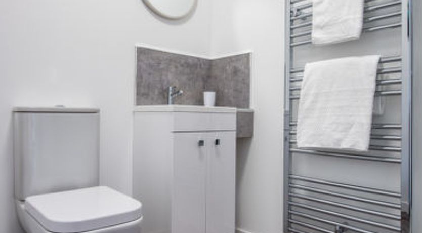 Photo of Harbour Nights Deluxe Number 12