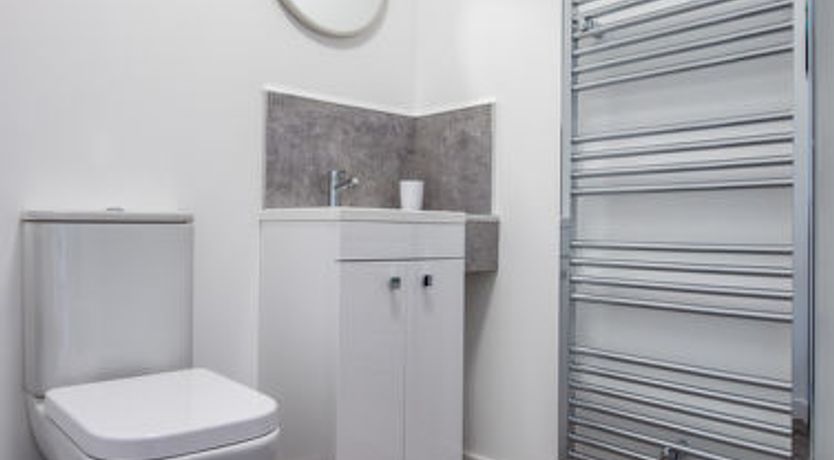 Photo of Harbour Nights Deluxe Number 12