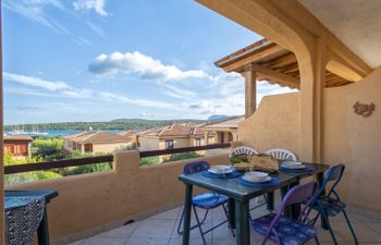 D4 - F3, Baia de Bahas Apartment 54 Holiday Home