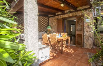 F4 - G2, Baia de Bahas Apartment 52 Holiday Home