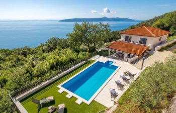 Villa Alba Holiday Home